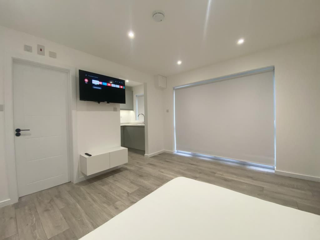 Property photo 1 of 9 Reception Room