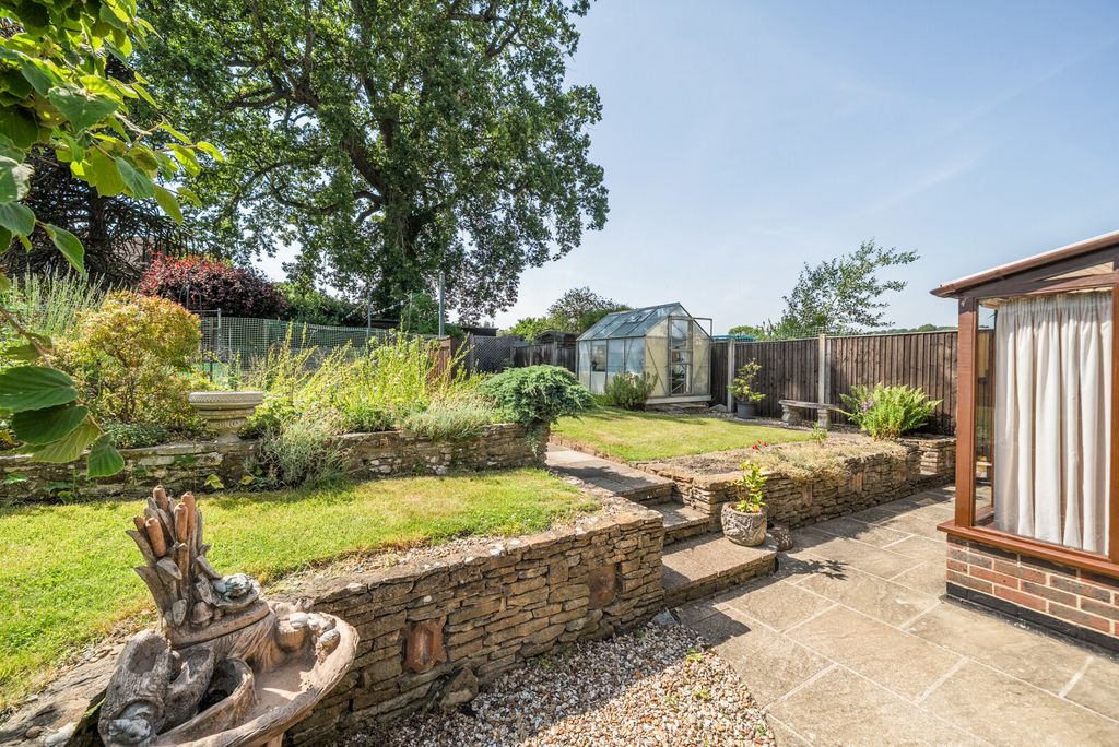 Property photo 3 of 15 1479796-10-6A394c...