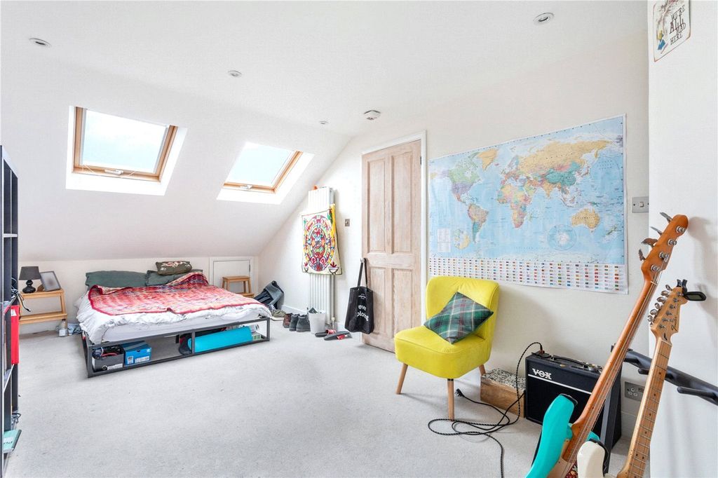 Property photo 3 of 10 Picture No. 02