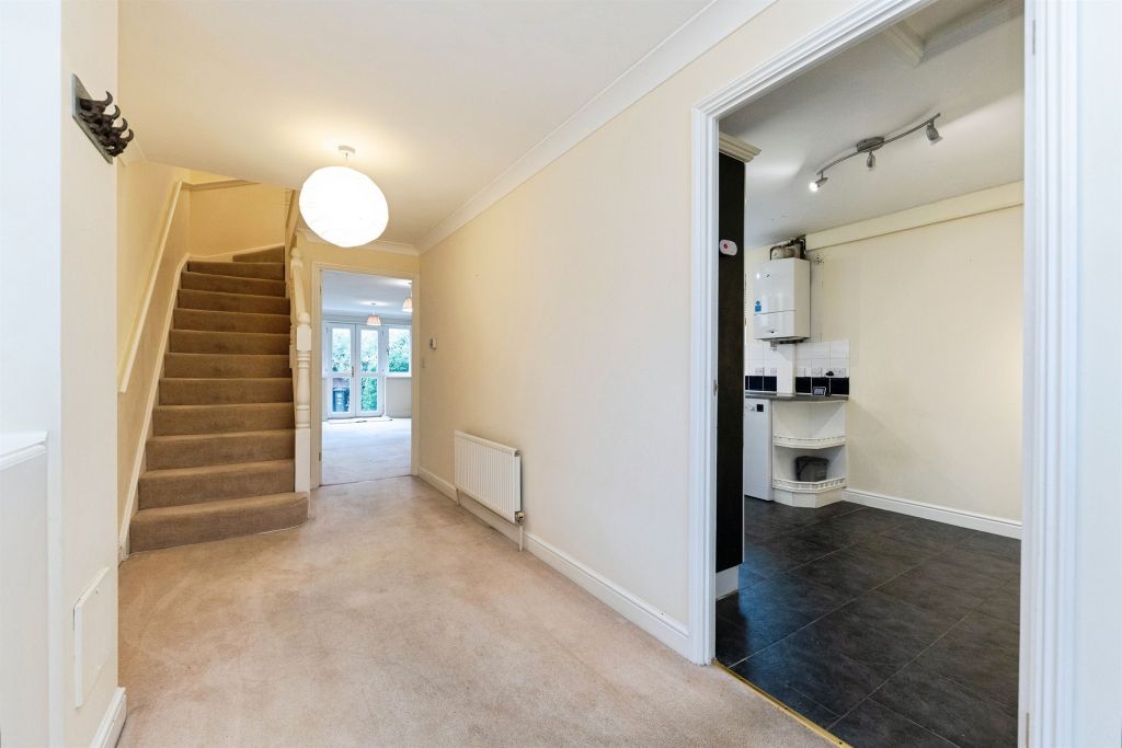 Property photo 3 of 19