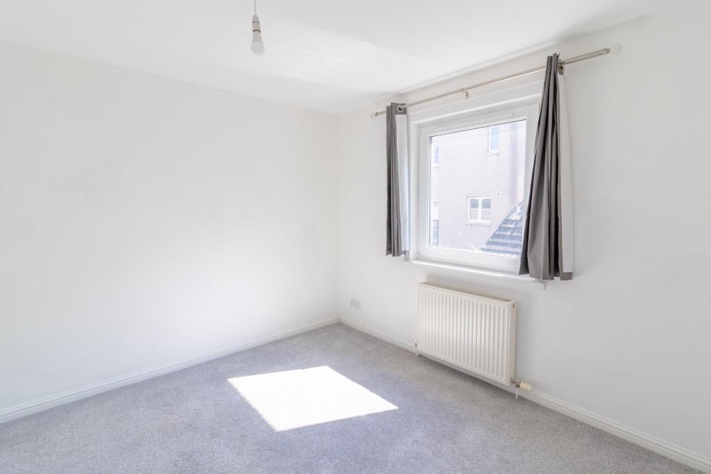 Property photo 3 of 11 Photo 3