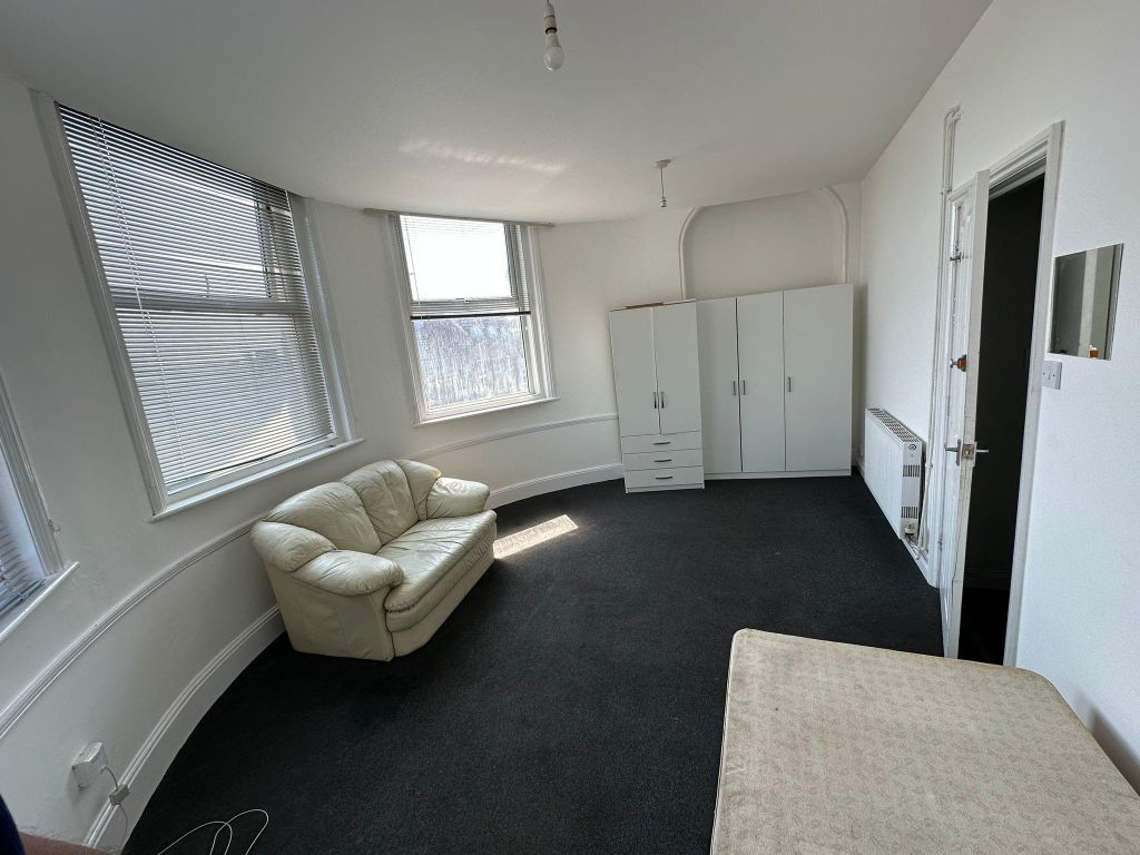 Property photo 3 of 13 Property