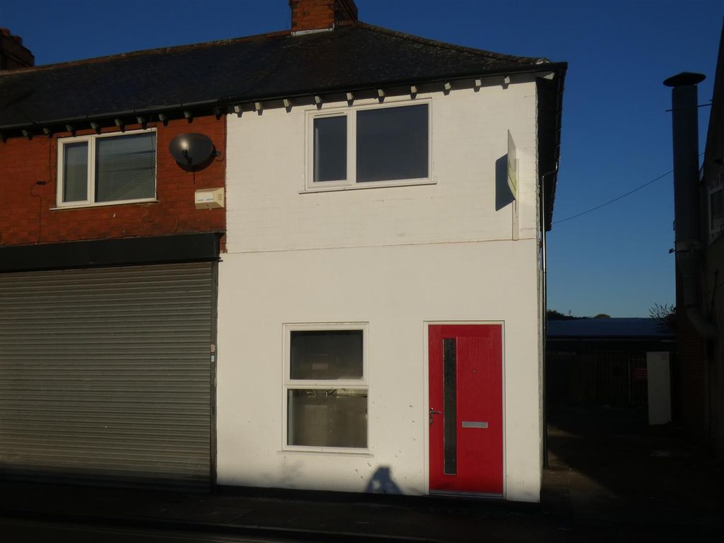 Property photo 2 of 6 21A Station Road Front.Jpg