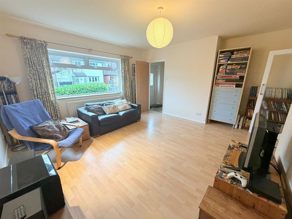 Property photo 2 of 19 8 Am.Jpeg