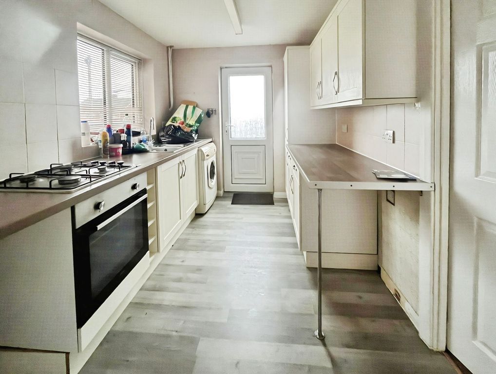 Property photo 3 of 13