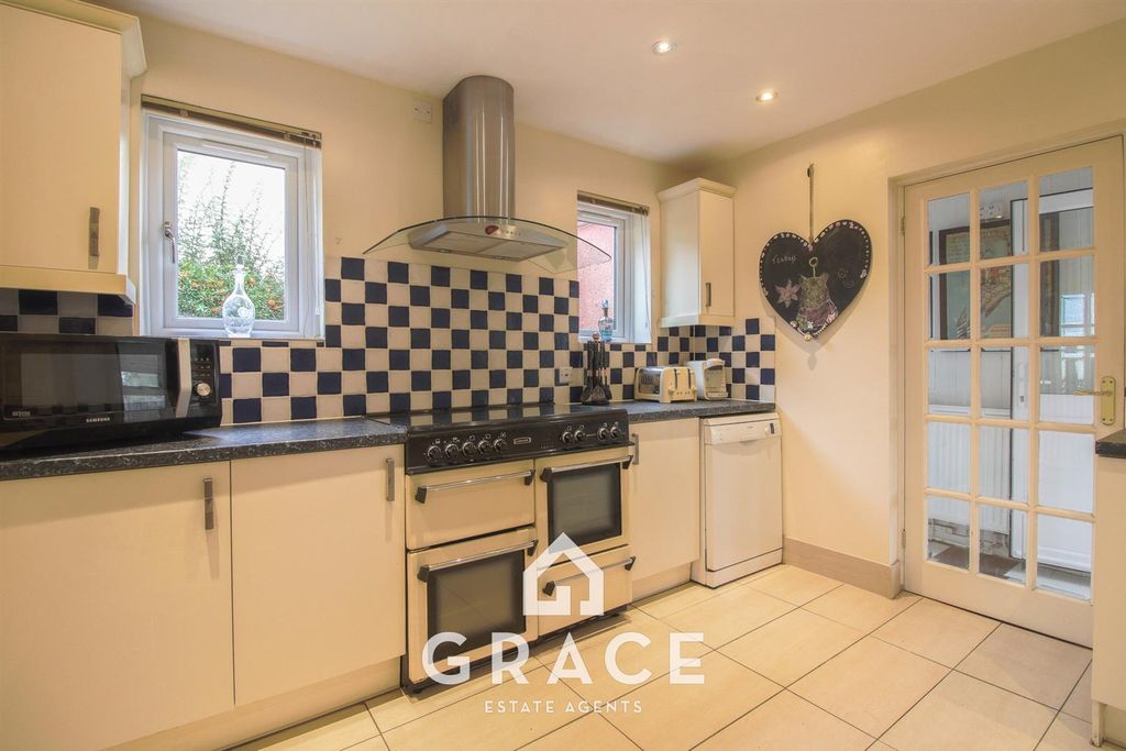 Property photo 3 of 15 Untitled_Hdr-6-2.Jpg