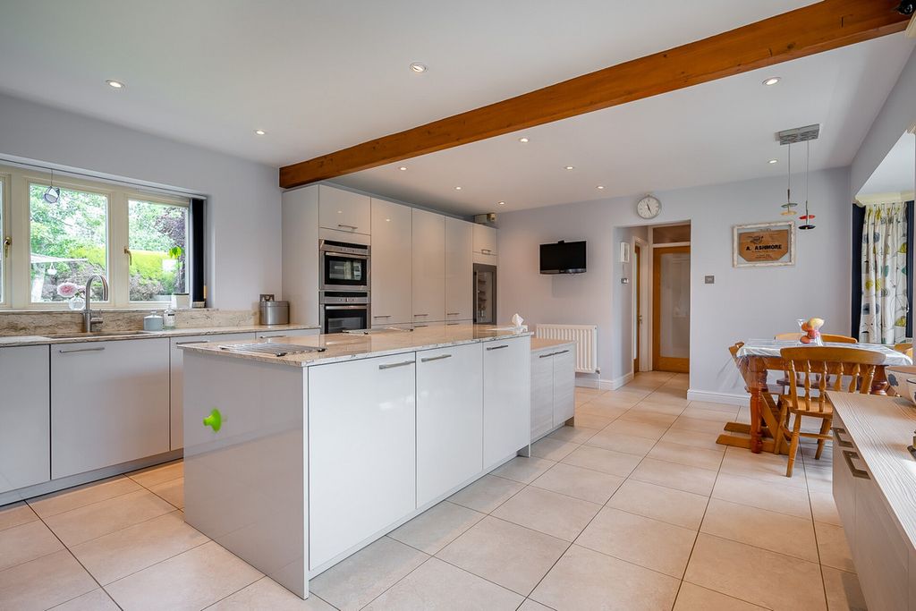 Additional image 12 of 5 bed detached house for saleHigh Street South, Tiffield, Towcester Northamptonshire NN12