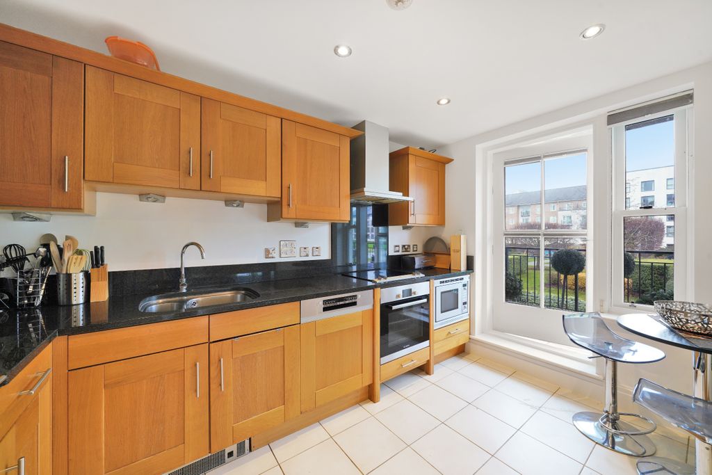Property photo 2 of 9