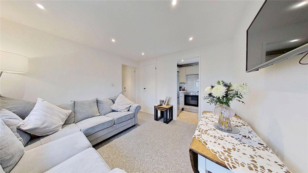 Property photo 2 of 7 Picture No. 05