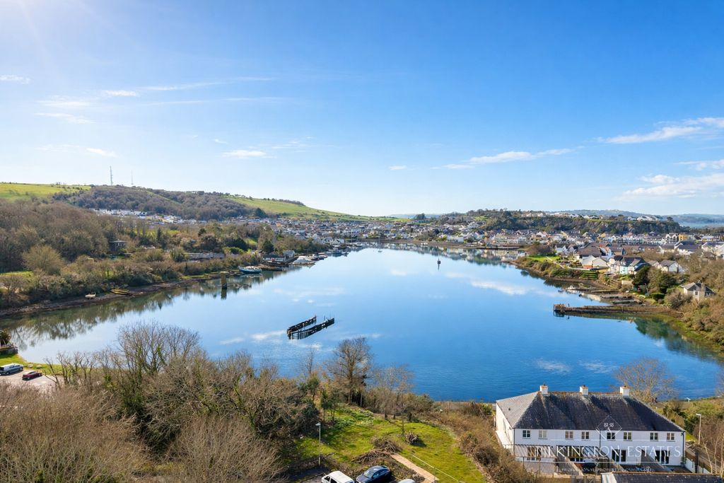 Property photo 1 of 13 5004571