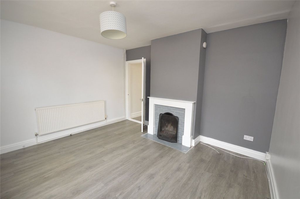 Property photo 2 of 16 Picture No. 07