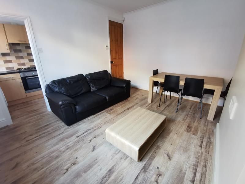 Property photo 2 of 6