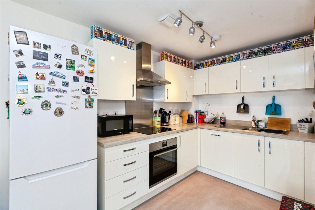 Property photo 3 of 18 Picture No. 15