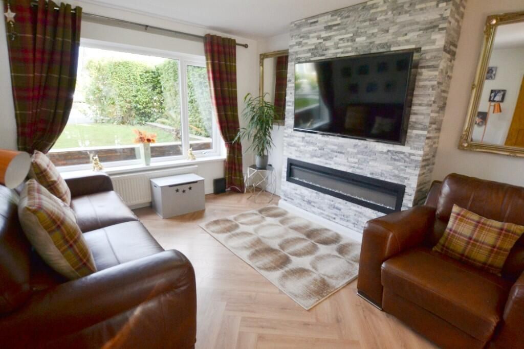 Property photo 2 of 34