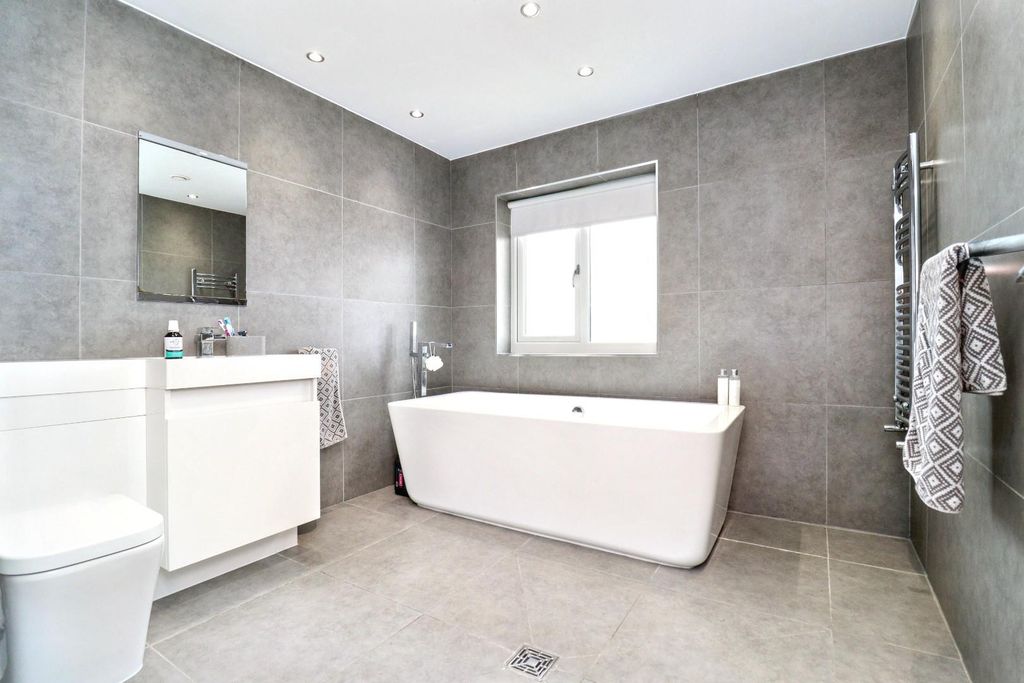 Additional image 38 of 5 bed detached house for saleWainwright Walk, Seaton Carew, Hartlepool TS25