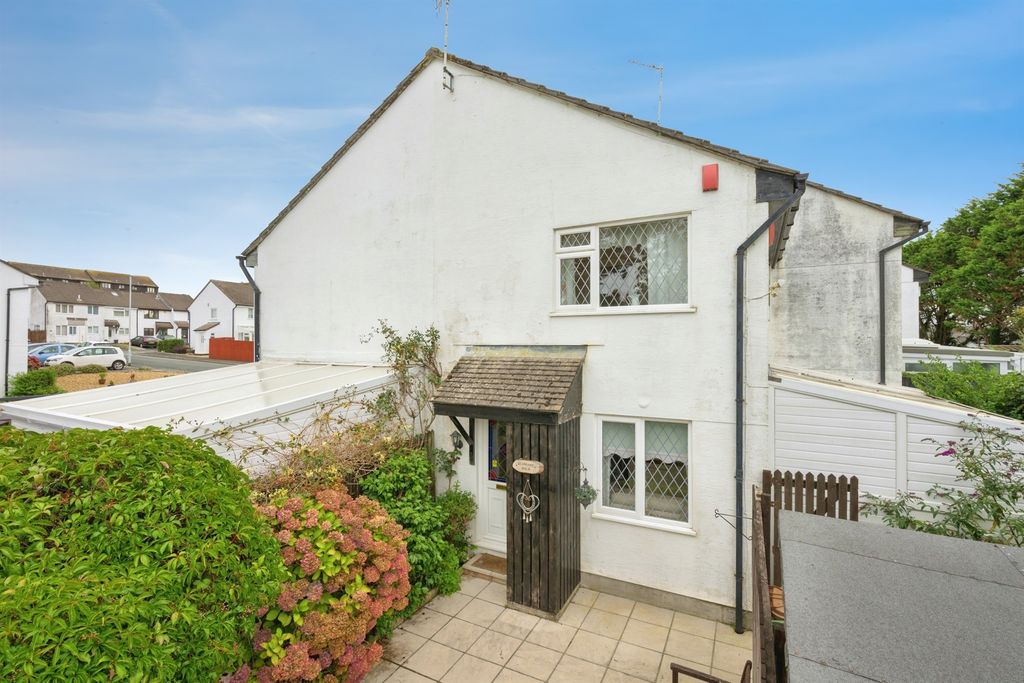 Property photo 1 of 13