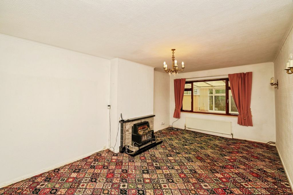 Property photo 2 of 19 Living Room