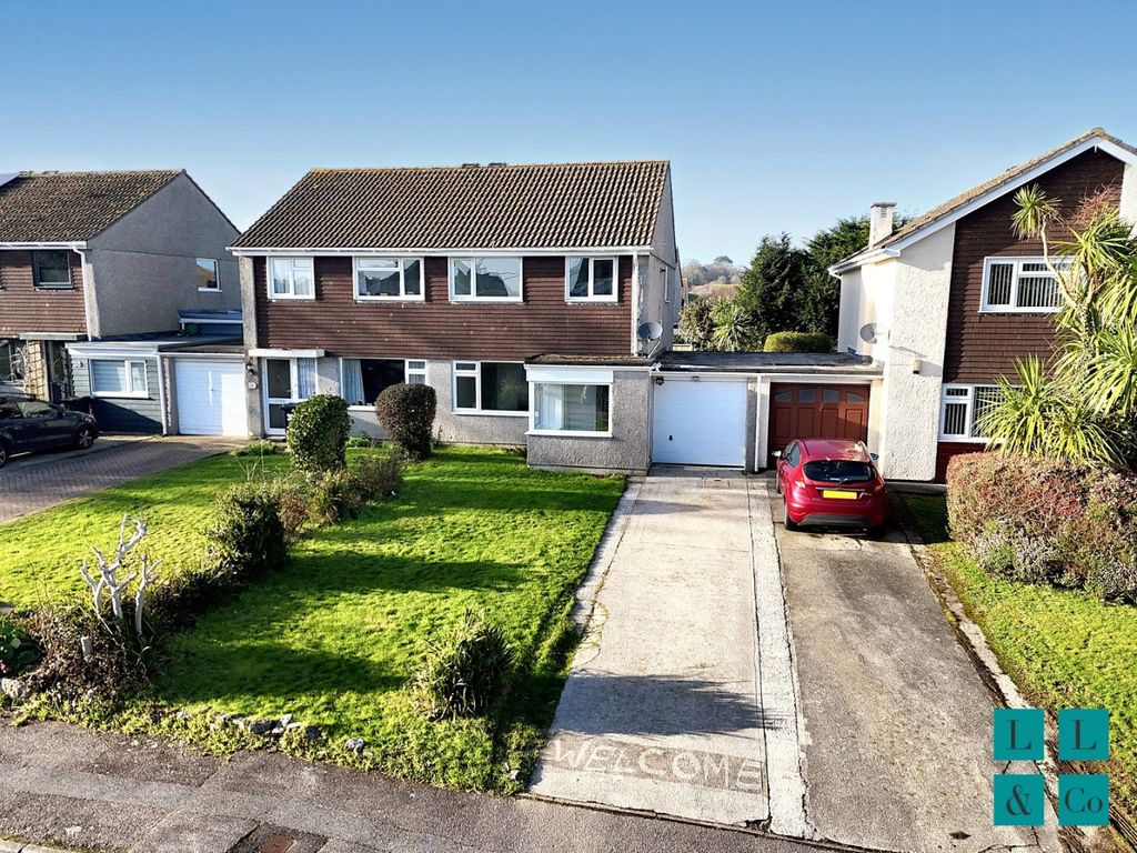 Property photo 2 of 21