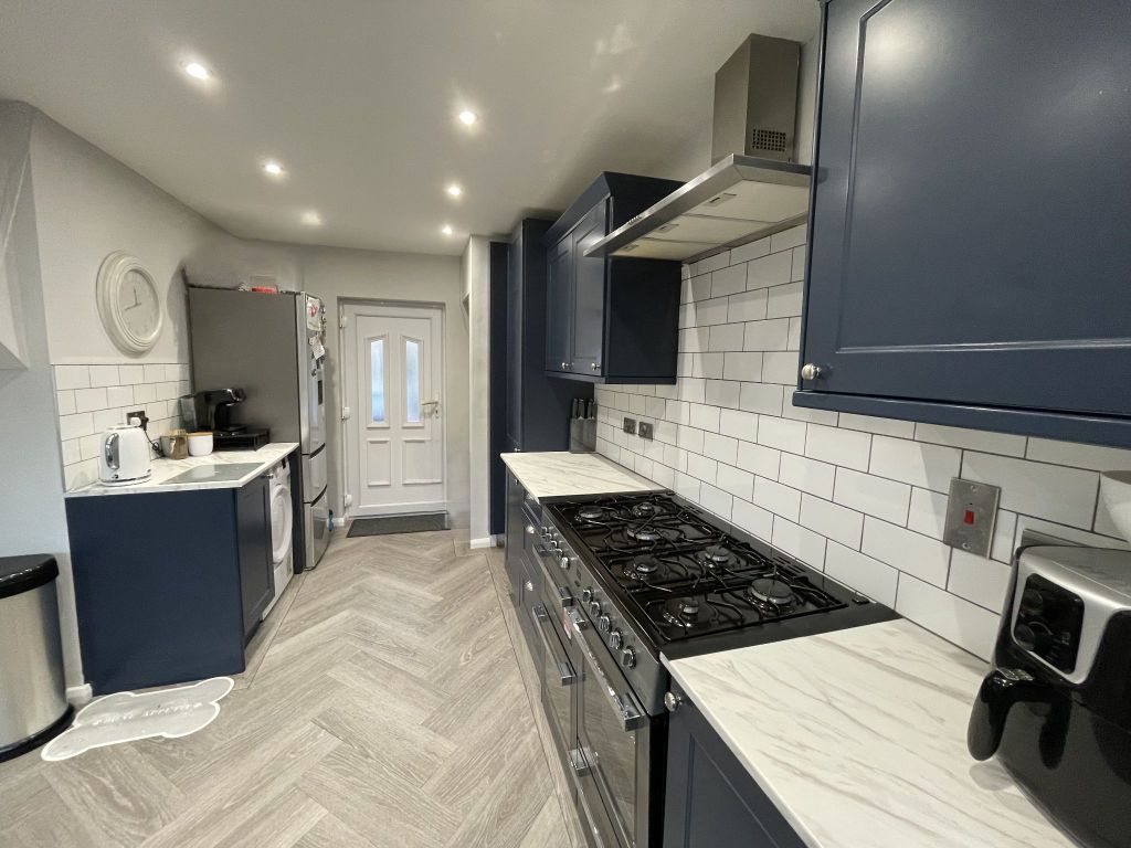 Property photo 3 of 21 Photograph 10