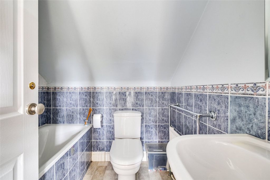 Property photo 3 of 15 Bathroom