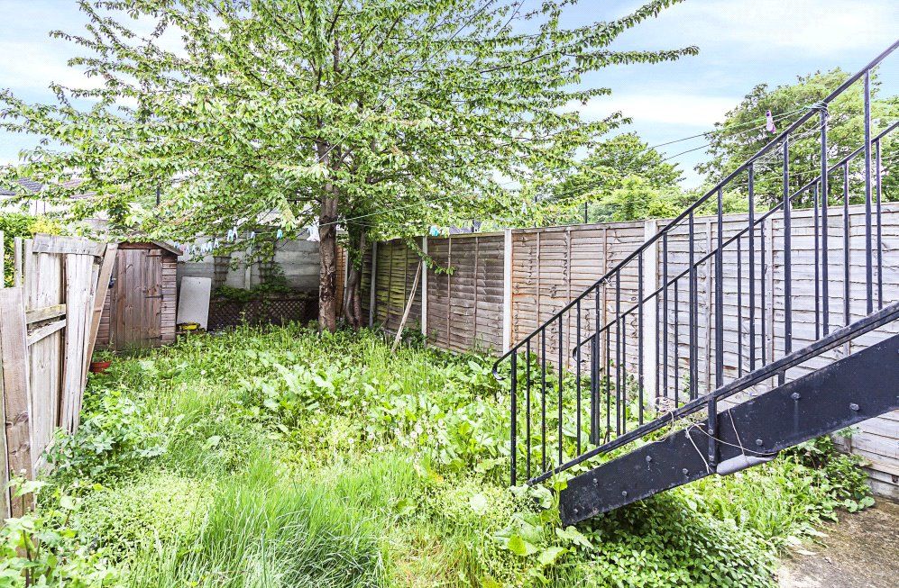 Property photo 2 of 8 Picture No. 07