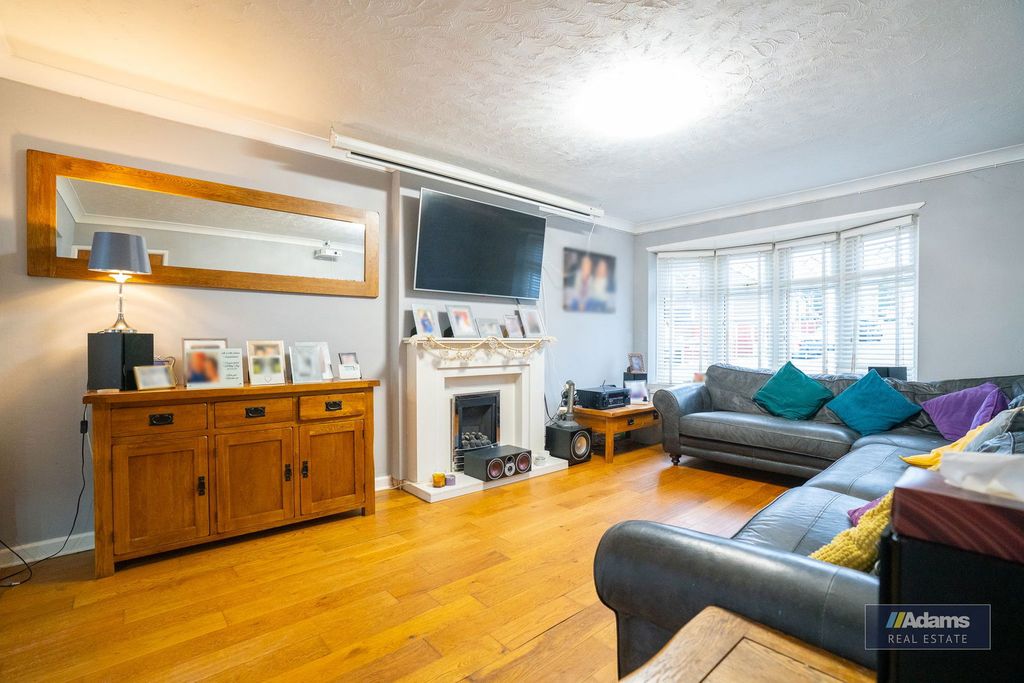 Property photo 2 of 29