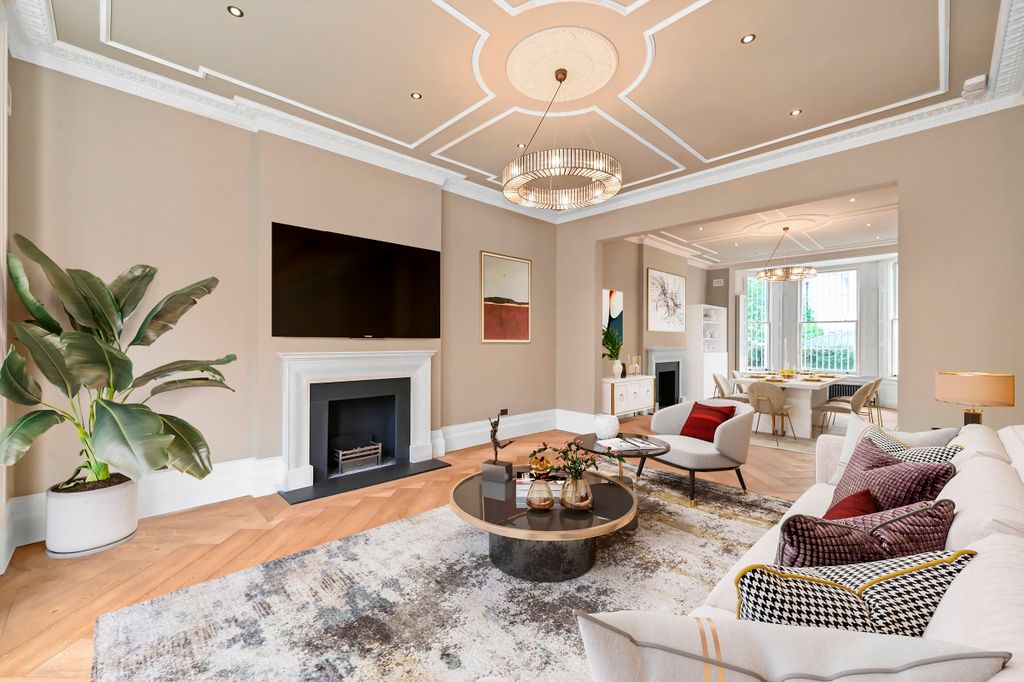 Property photo 2 of 19