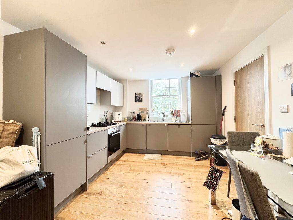 Property photo 2 of 6 2