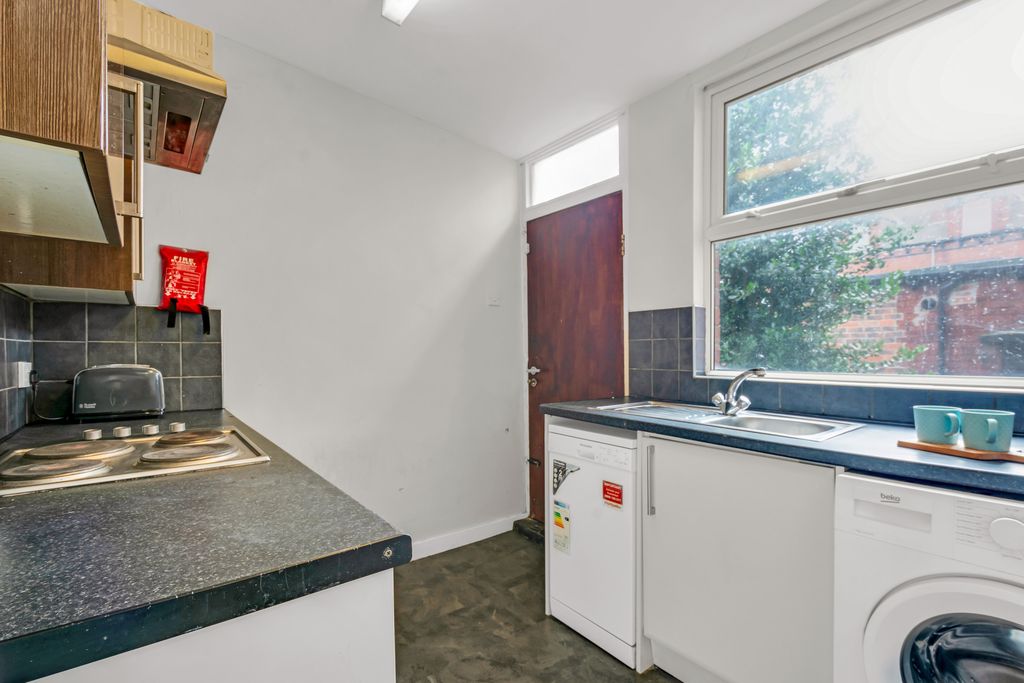 Property photo 3 of 10 Property Photo