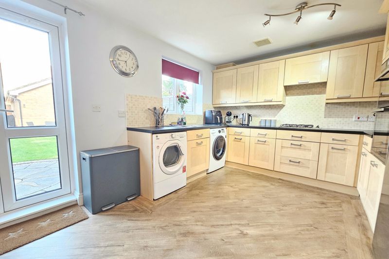 Property photo 2 of 16 Kitchen