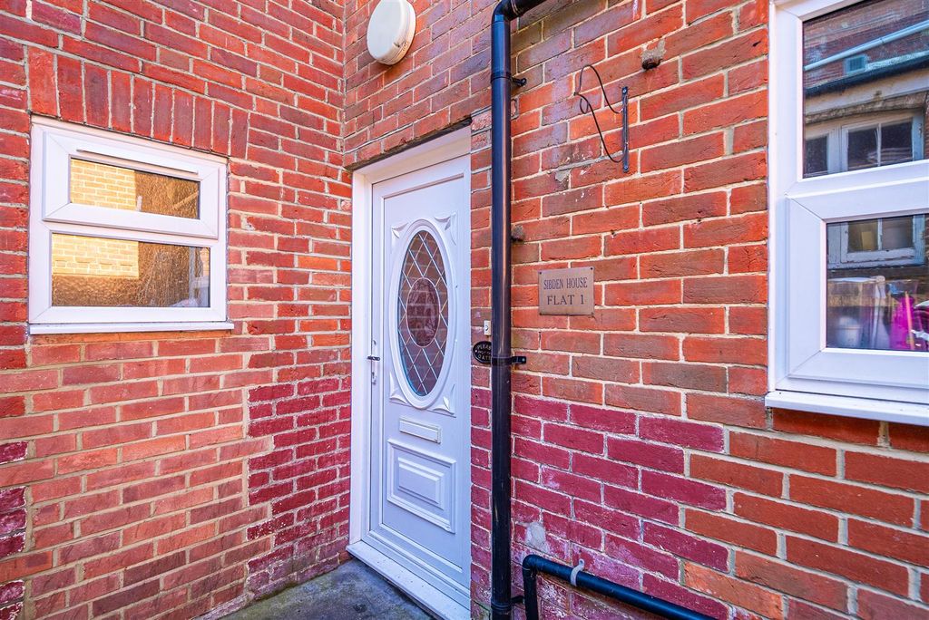 Property photo 3 of 3