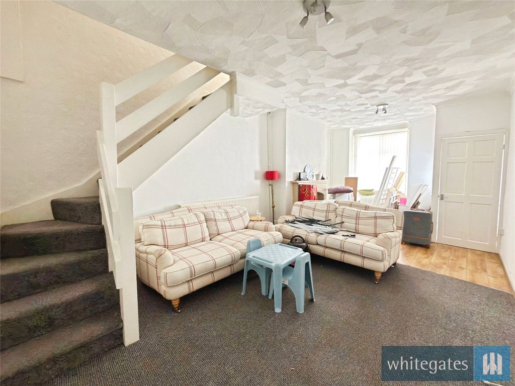 Property photo 3 of 11 Picture No. 06