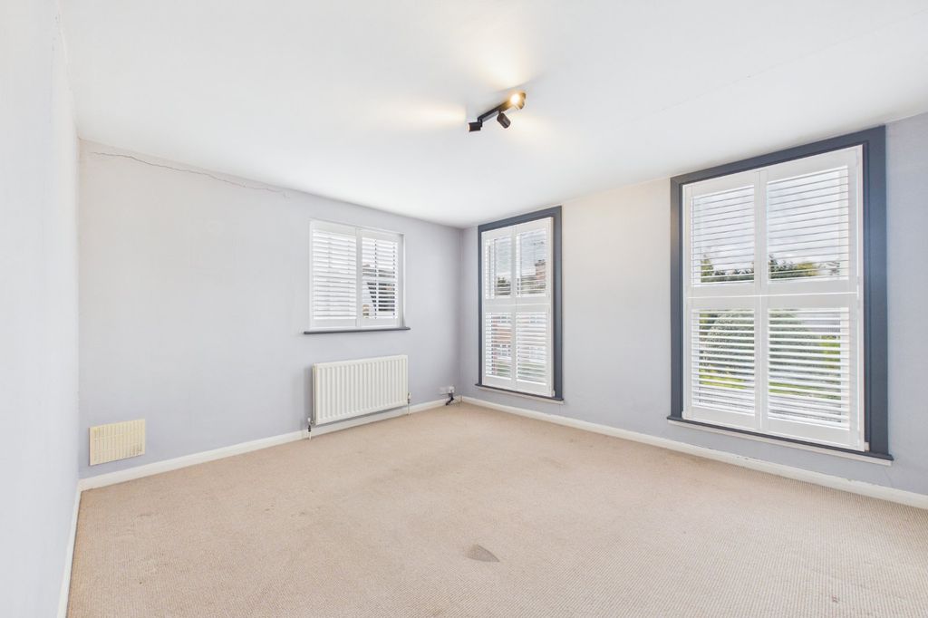 Property photo 2 of 8 Picture No. 05