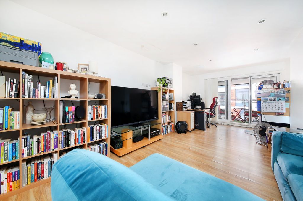 Property photo 2 of 12