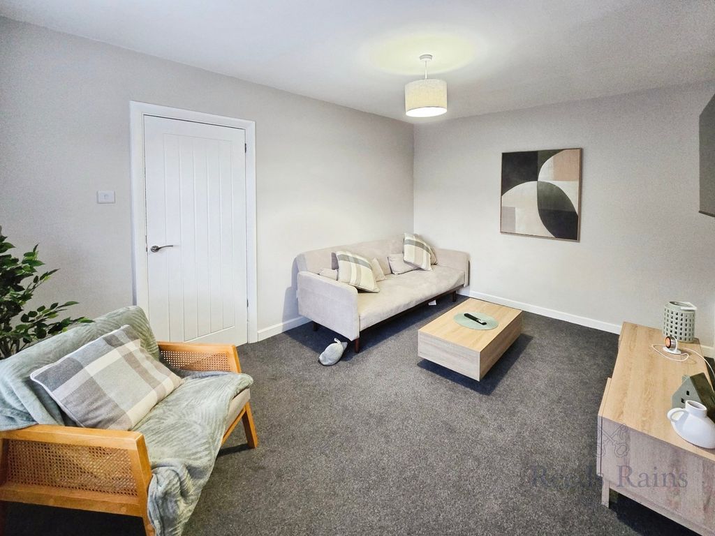 Property photo 2 of 11 Picture No. 07