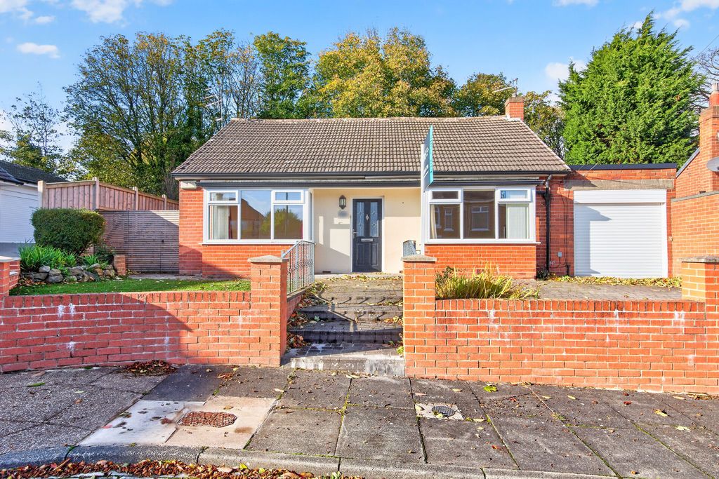 Property photo 1 of 17 Photo 7