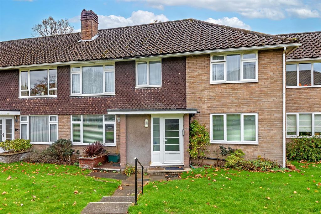 Property photo 1 of 15 39Charmouthcourt-1.Jpg