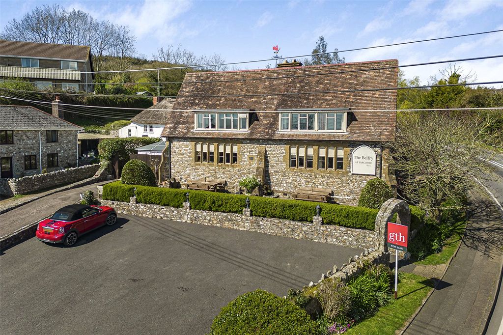 Property photo 2 of 28 Picture No. 01