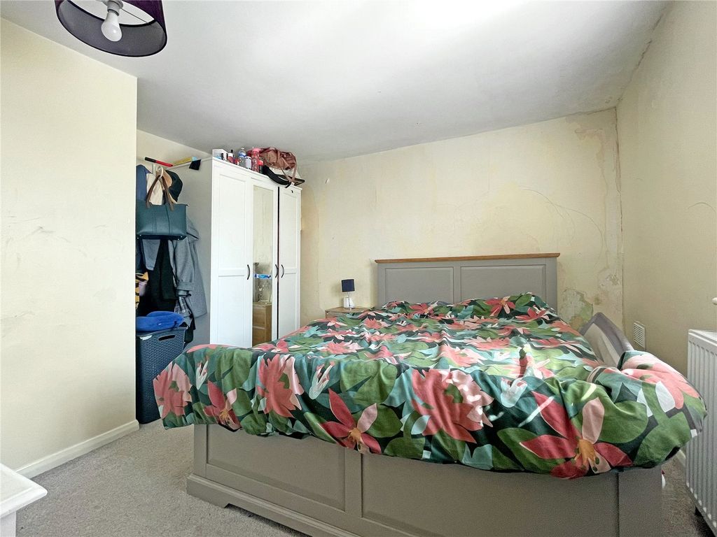 Property photo 3 of 10 Picture No. 06