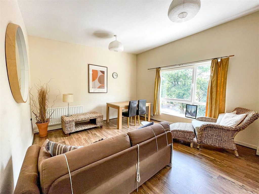 Property photo 1 of 10 Picture No. 17