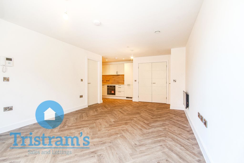 Property photo 2 of 8 Img_1203