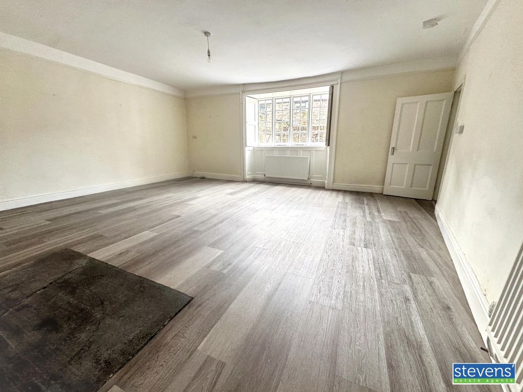 Property photo 3 of 20 Img_7593