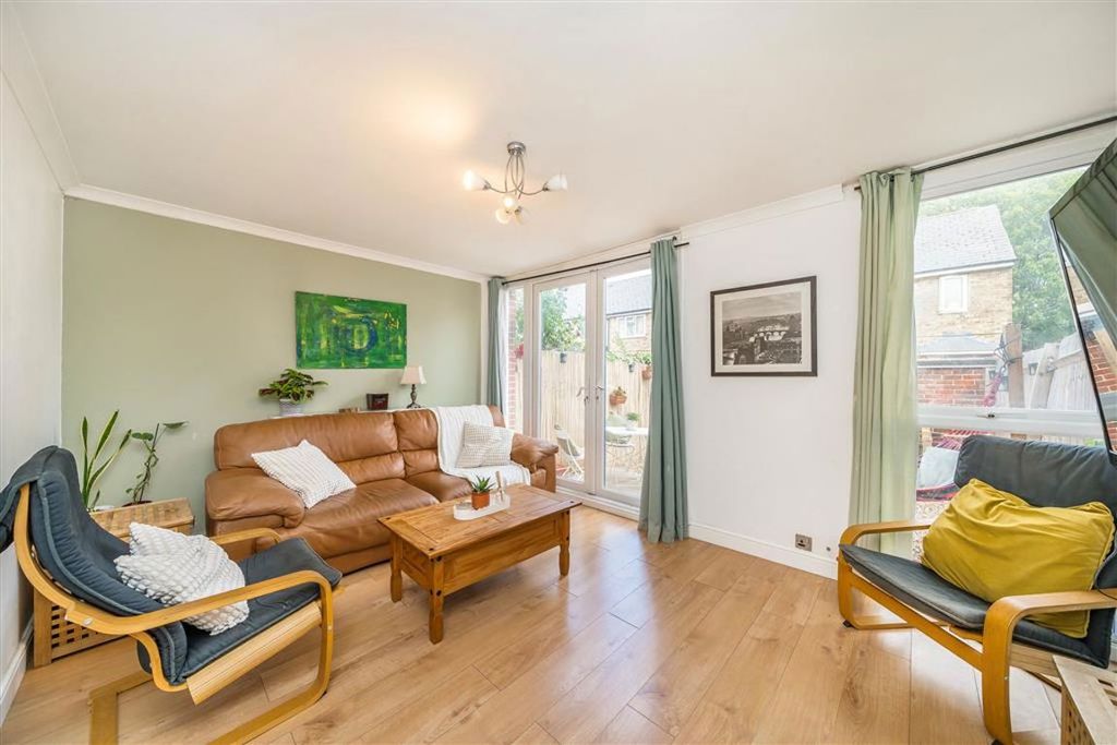 Property photo 2 of 8