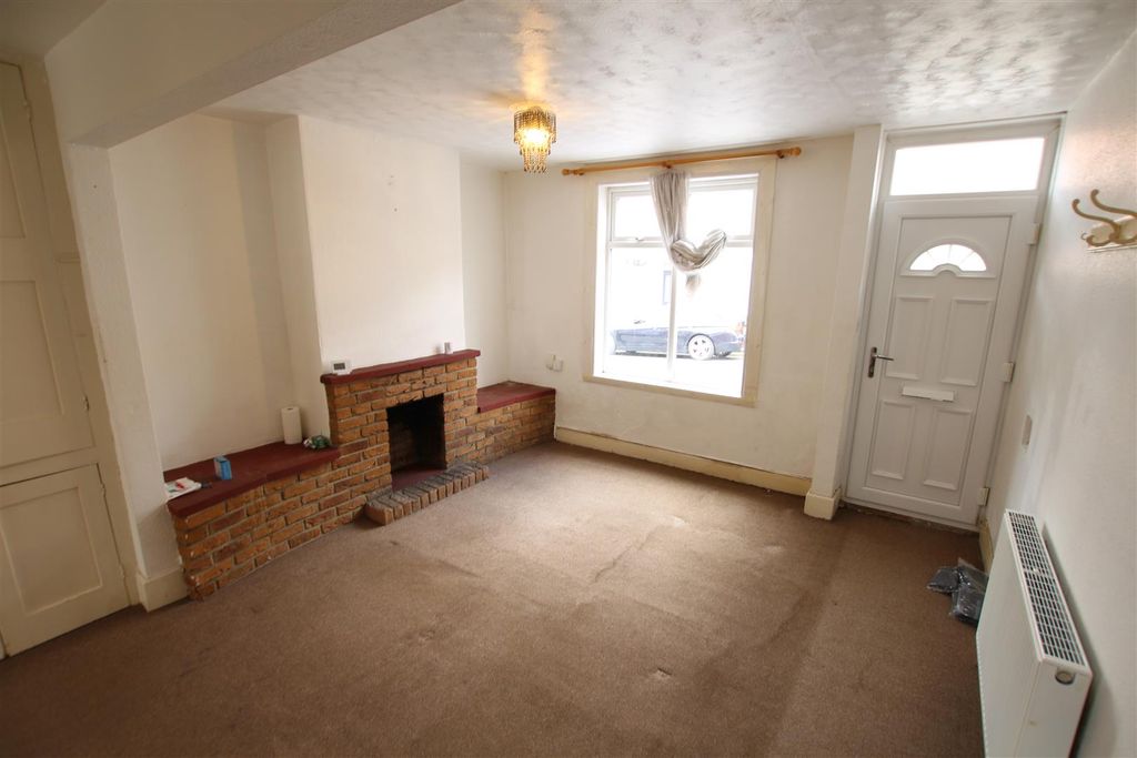 Property photo 3 of 10