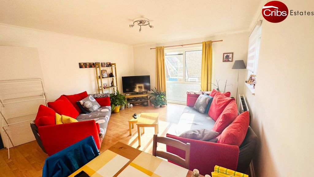 Property photo 2 of 9 Gallery