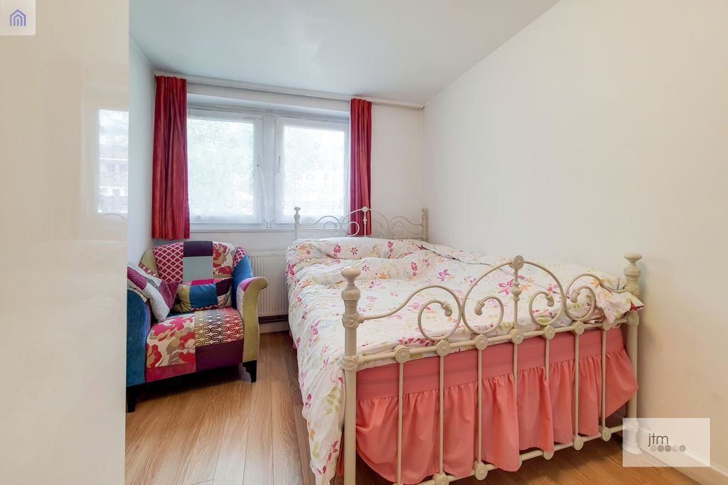 Property photo 3 of 4