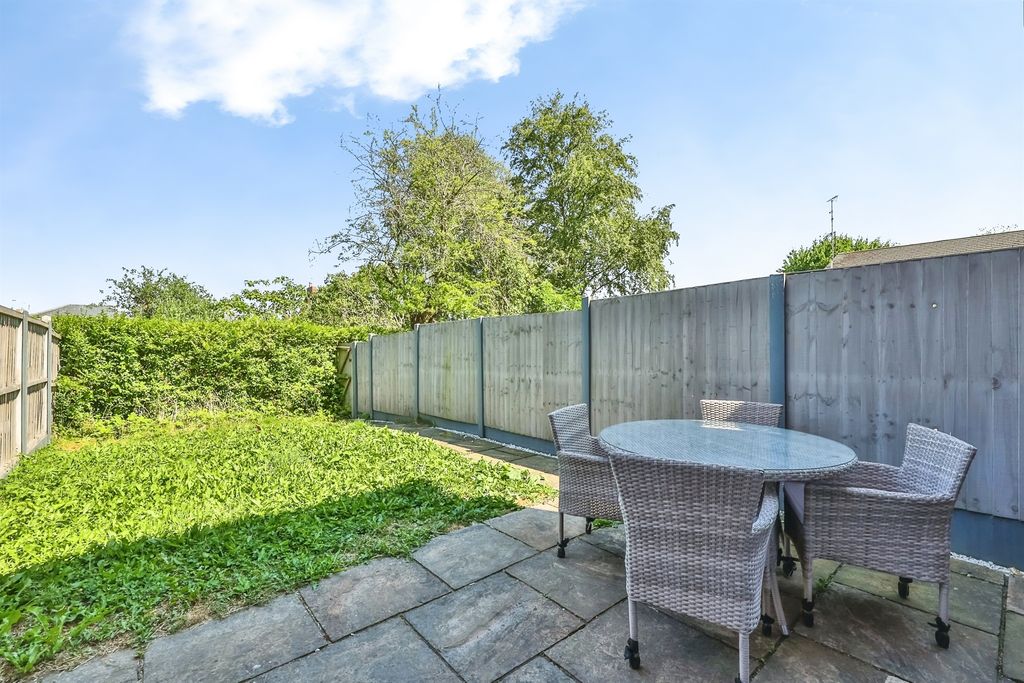Property photo 2 of 17