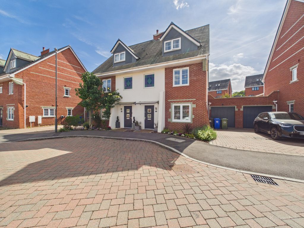Property photo 1 of 16 34 Kelly Road
