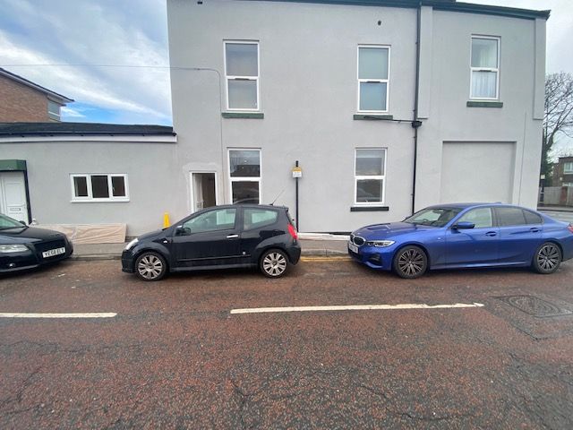 Property photo 1 of 5