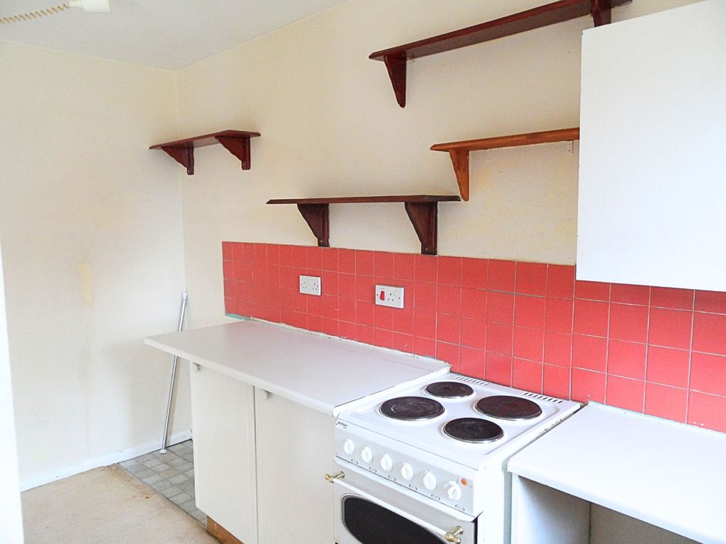 Property photo 2 of 5 5202013